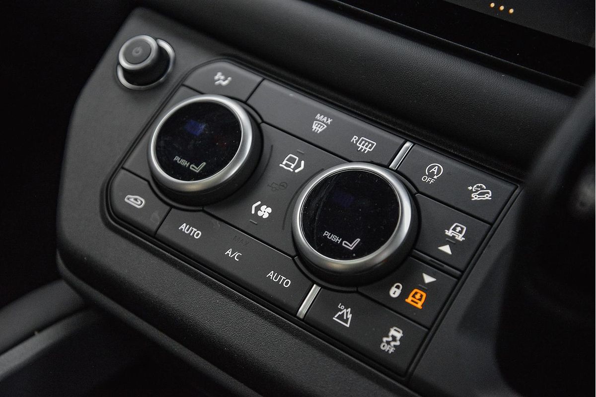 2024 Land Rover Defender 110 D350 X-Dynamic HSE L663