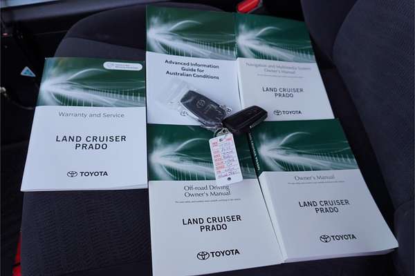2022 Toyota Landcruiser Prado GX GDJ150R