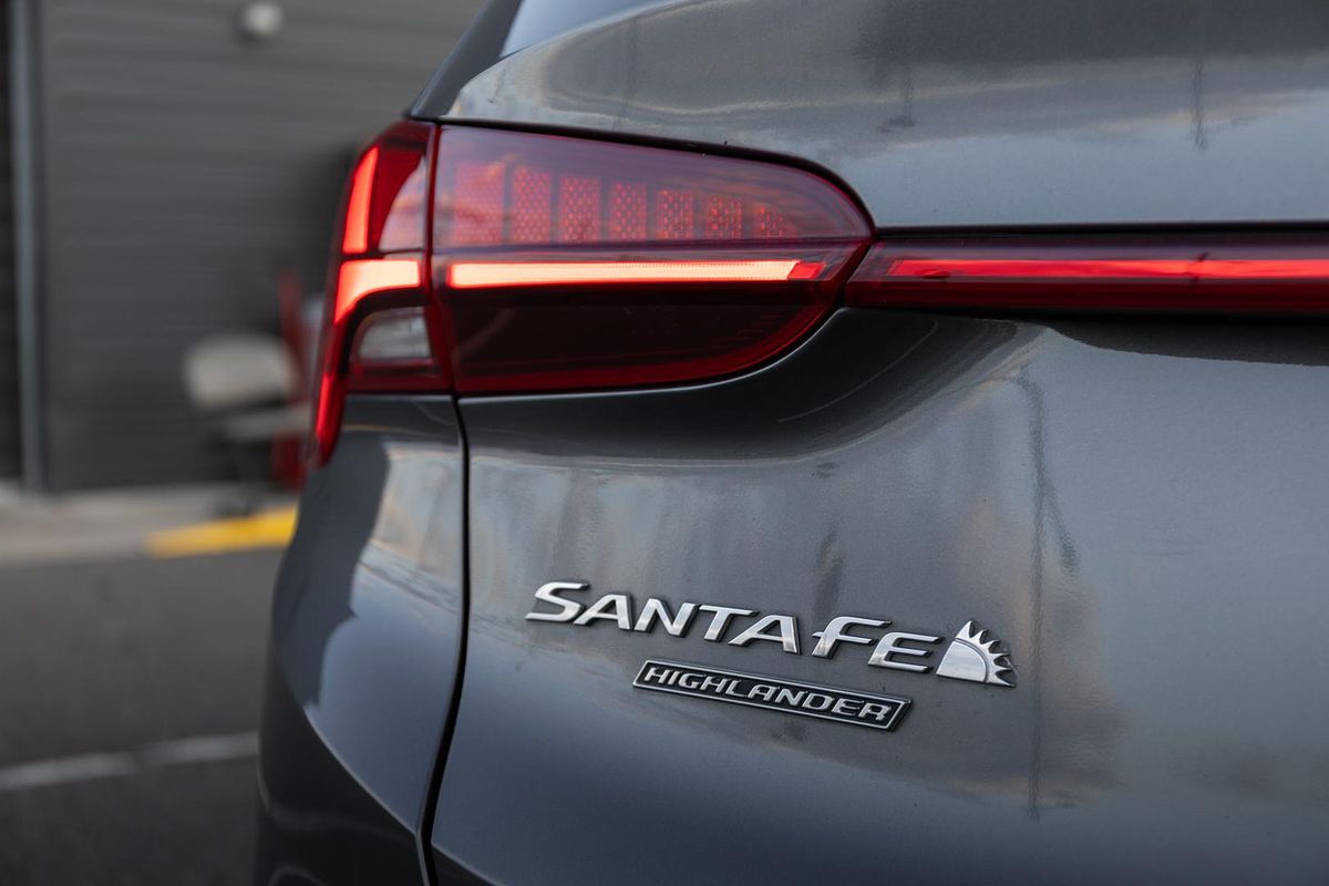 2023 Hyundai Santa Fe Hybrid Highlander TM.V4