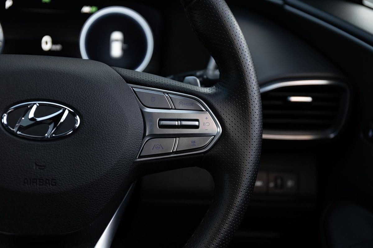 2023 Hyundai Santa Fe Hybrid Highlander TM.V4