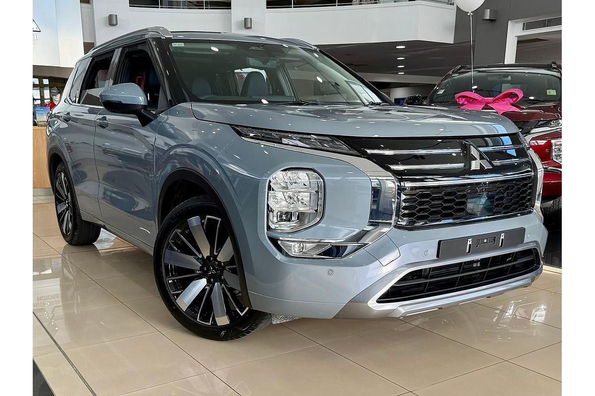 2025 Mitsubishi Outlander Exceed ZM