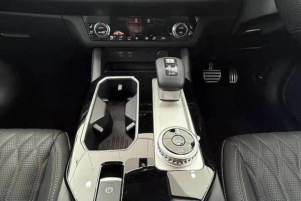 2025 Mitsubishi Outlander Exceed ZM