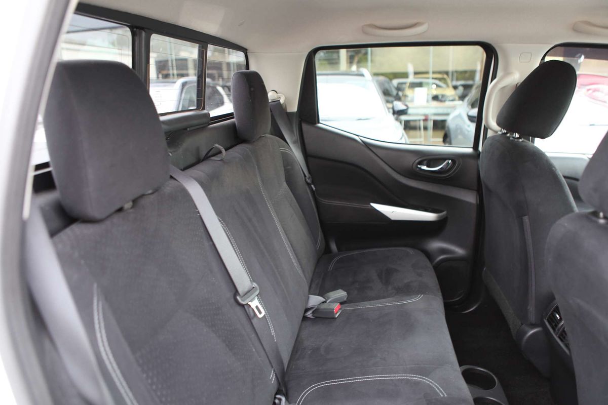 2015 Nissan Navara ST D23 Rear Wheel Drive