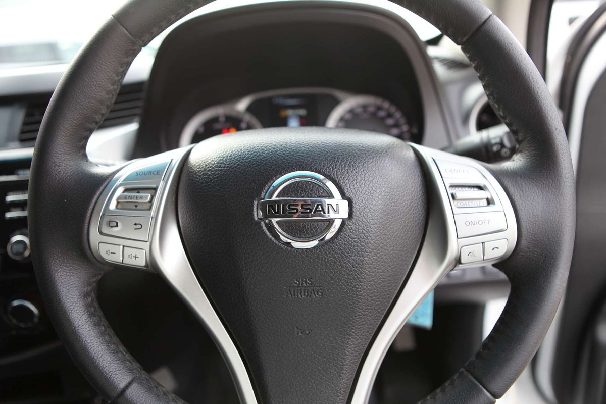 2015 Nissan Navara ST D23 Rear Wheel Drive