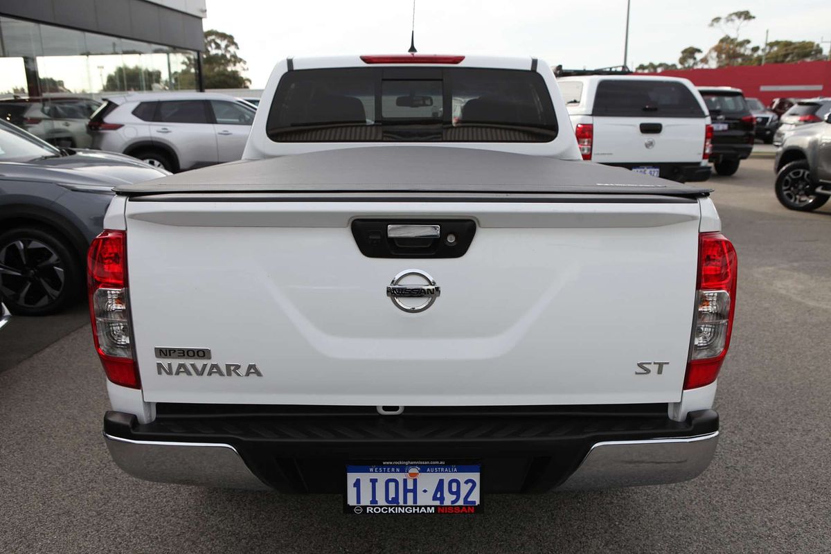 2015 Nissan Navara ST D23 Rear Wheel Drive