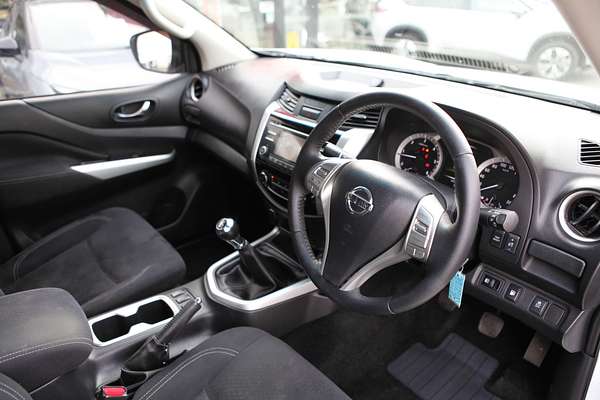 2015 Nissan Navara ST D23 Rear Wheel Drive