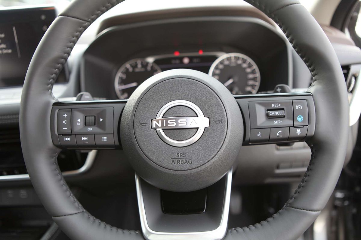 2025 Nissan X-TRAIL ST-L T33