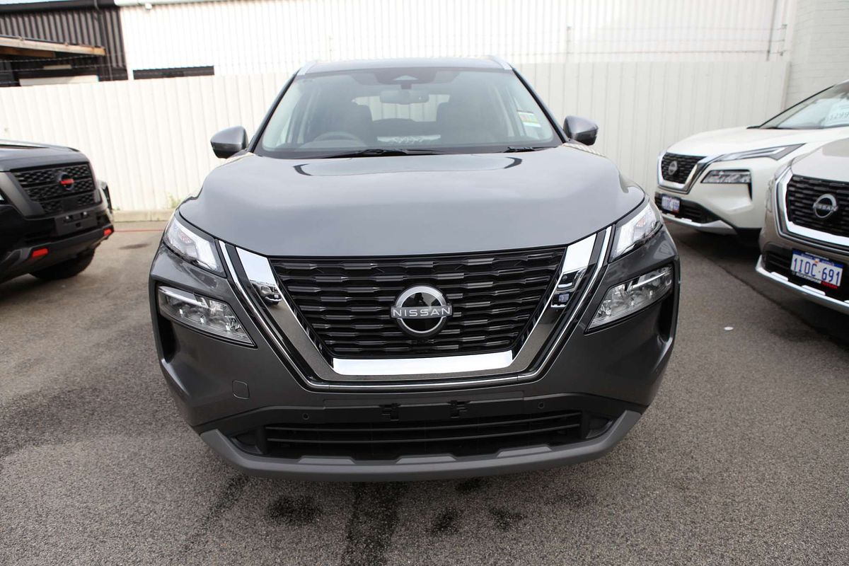 2025 Nissan X-TRAIL ST-L T33