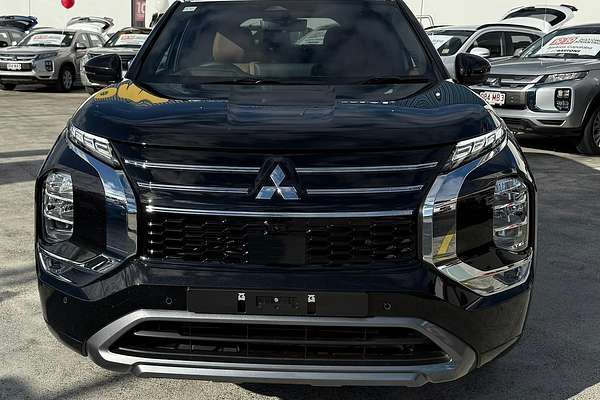 2025 Mitsubishi Outlander Exceed Tourer ZM
