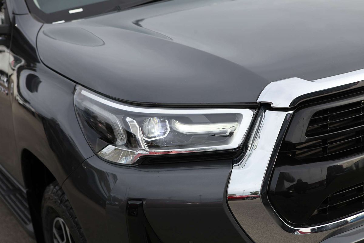 2020 Toyota Hilux SR5 GUN126R 4X4