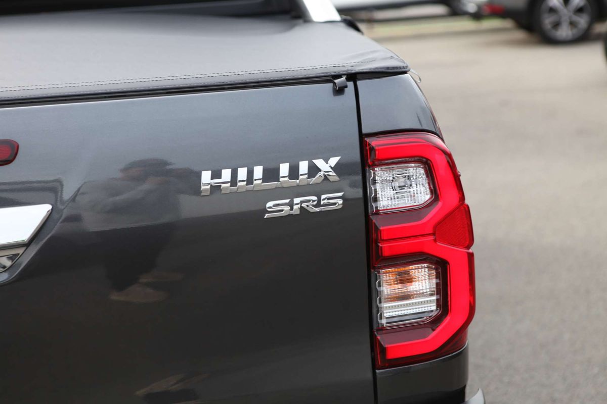 2020 Toyota Hilux SR5 GUN126R 4X4