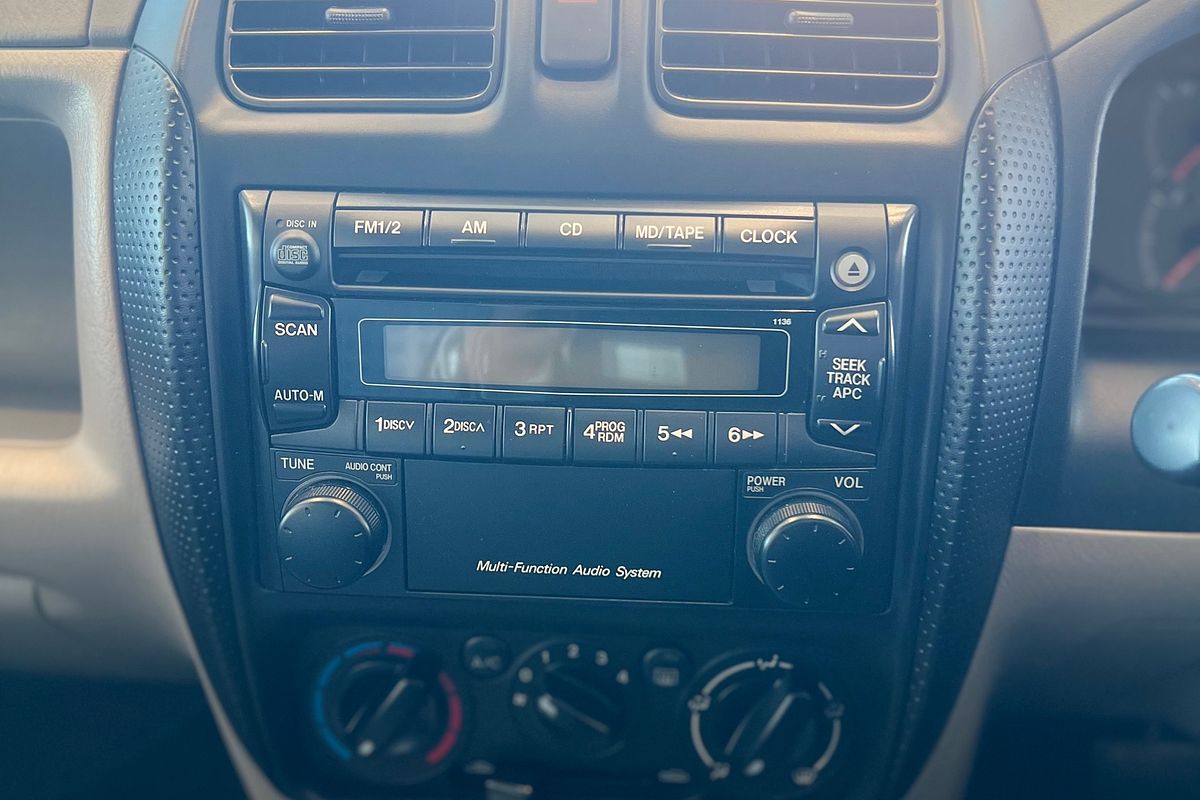 2001 Mazda 121 Shades Metro DW Series 2