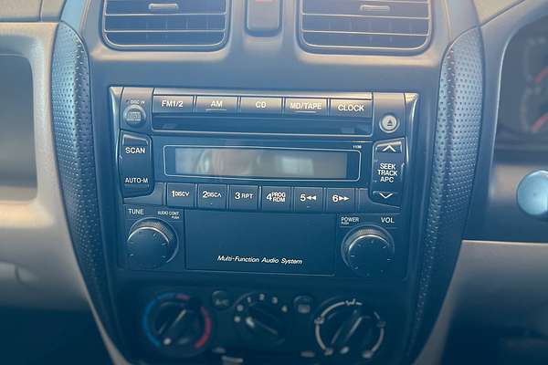 2001 Mazda 121 Shades Metro DW Series 2