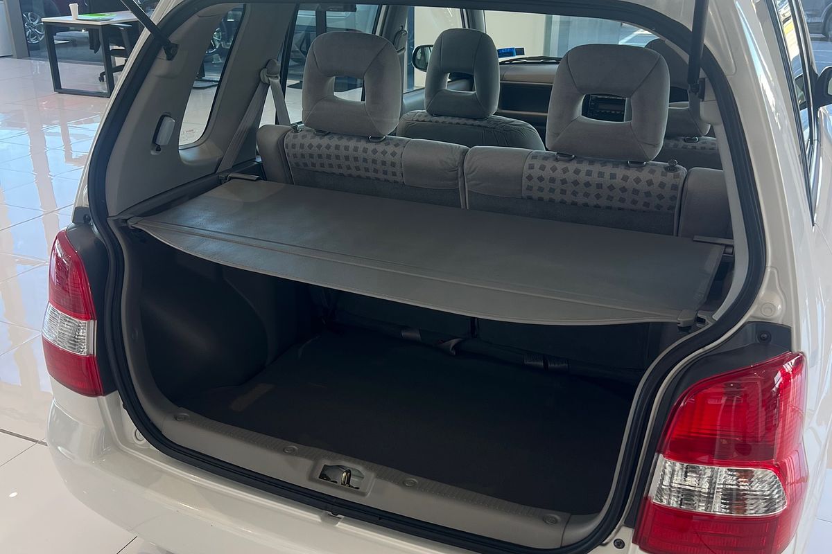 2001 Mazda 121 Shades Metro DW Series 2
