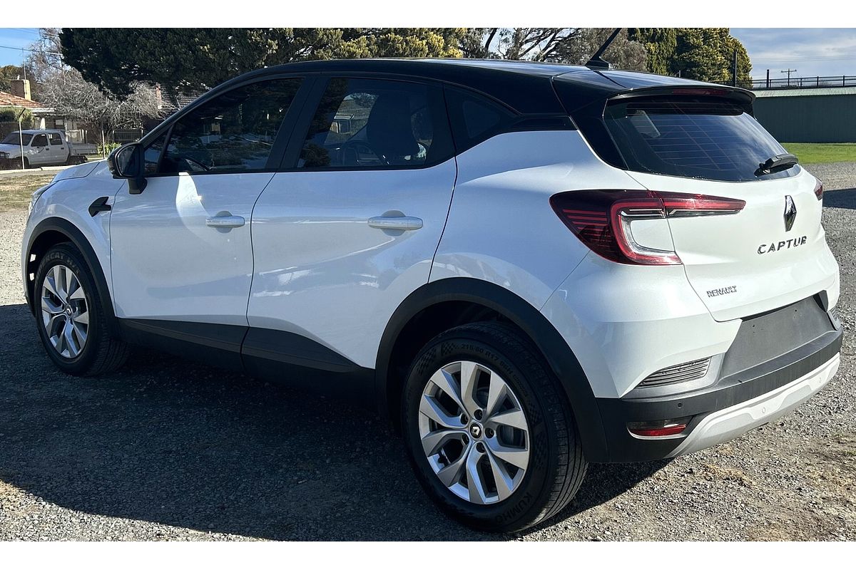 2022 Renault Captur Zen XJB