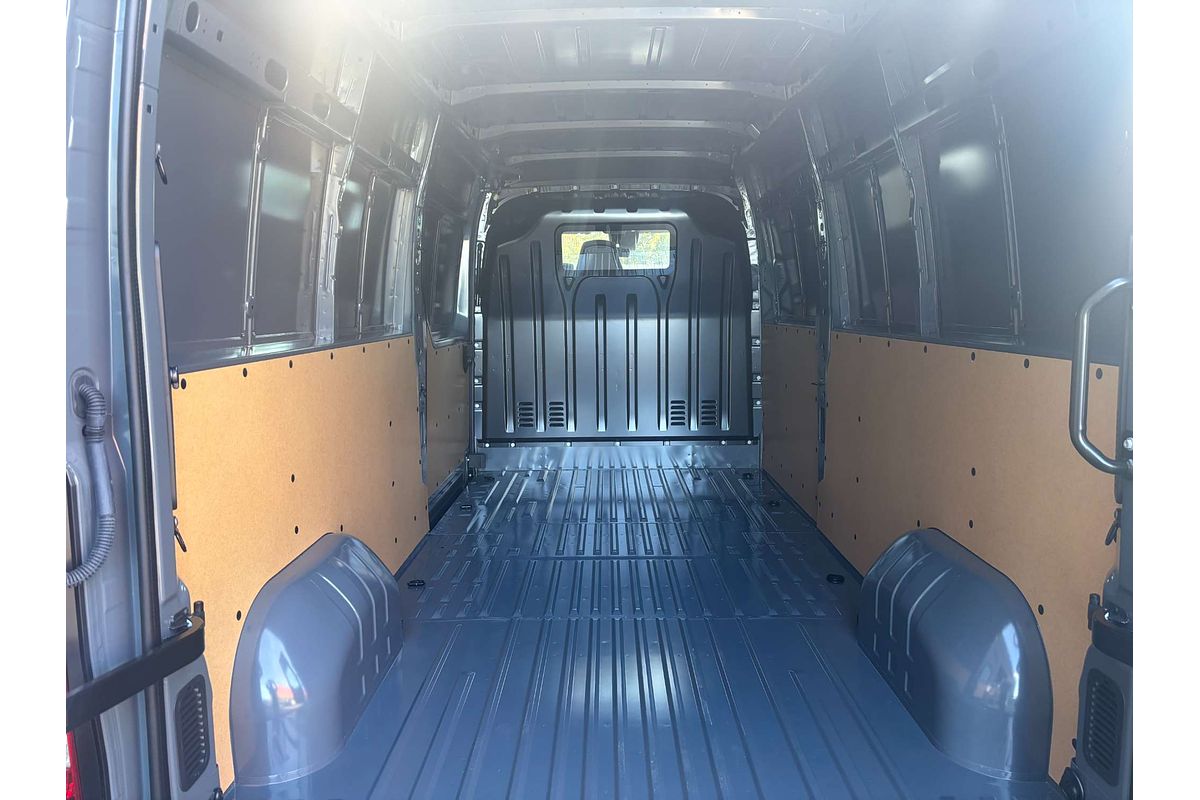 2025 Renault Master Pro 110kW X62 Phase 2 LWB