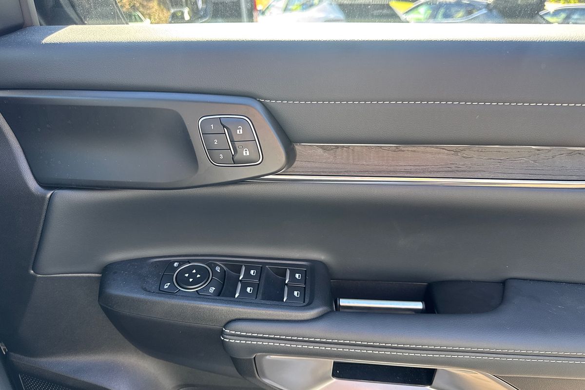 2024 Ford Everest Platinum 3.0L