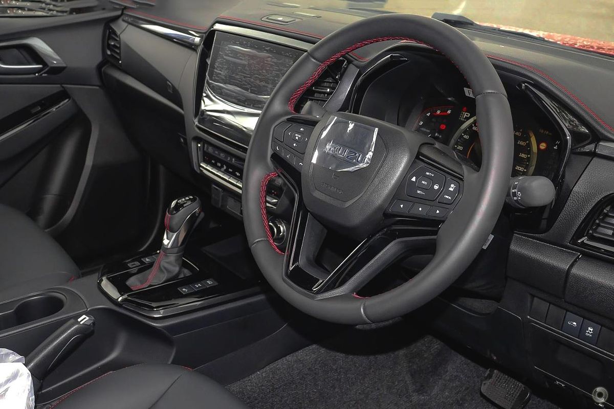 2025 Isuzu D-MAX X-TERRAIN 4X4