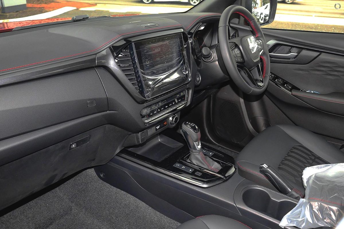 2025 Isuzu D-MAX X-TERRAIN 4X4