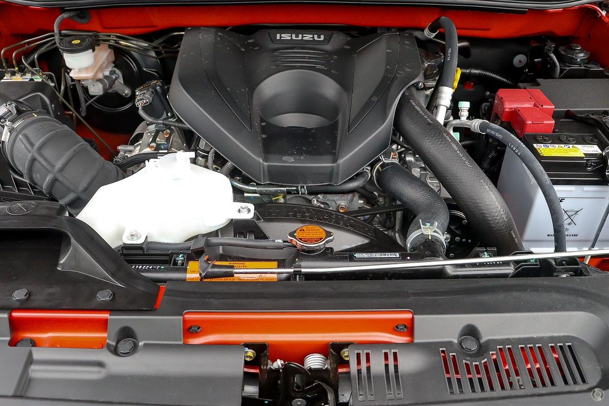 2025 Isuzu D-MAX X-TERRAIN 4X4