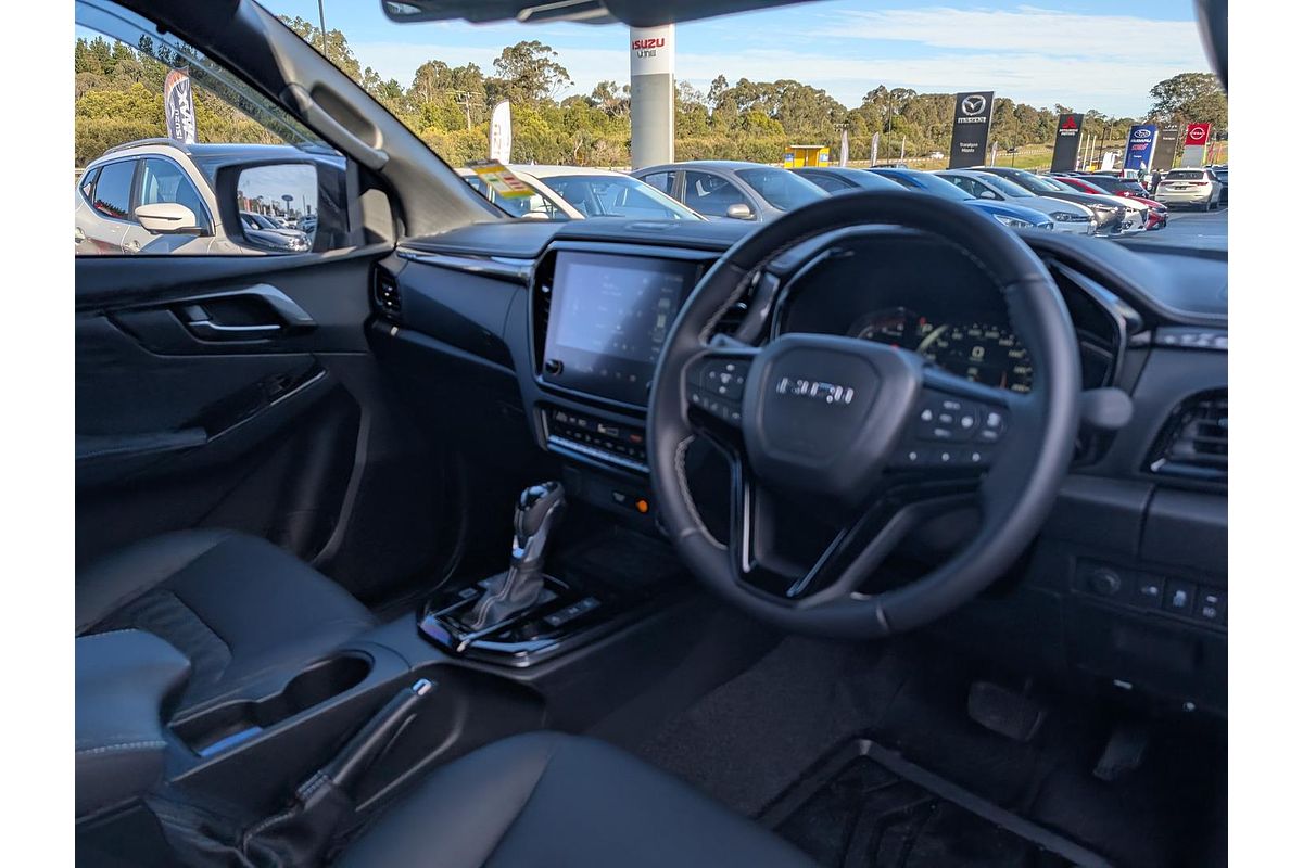 2025 Isuzu D-MAX BLADE 4X4