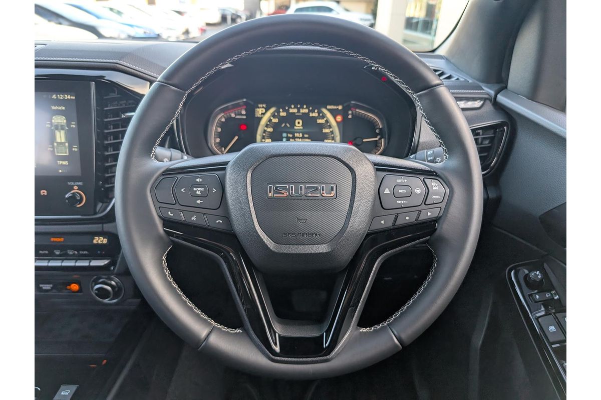 2025 Isuzu D-MAX BLADE 4X4