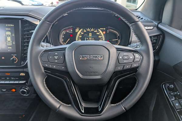 2025 Isuzu D-MAX BLADE 4X4