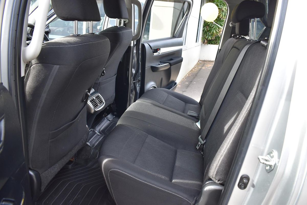 2021 Toyota Hilux SR5 GUN126R 4X4