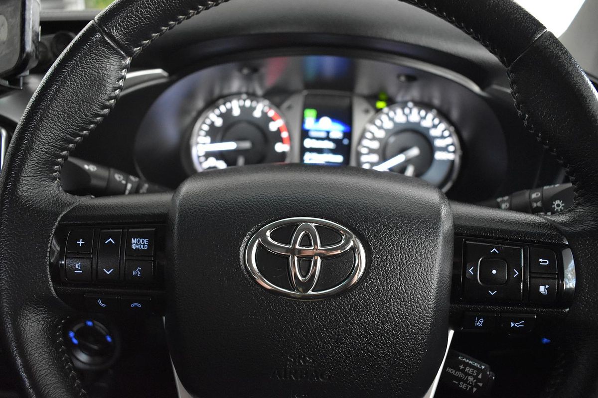 2021 Toyota Hilux SR5 GUN126R 4X4