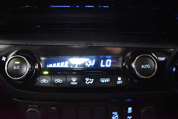 2021 Toyota Hilux SR5 GUN126R 4X4