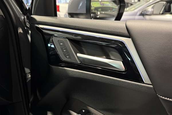 2025 Mitsubishi Outlander Exceed ZM