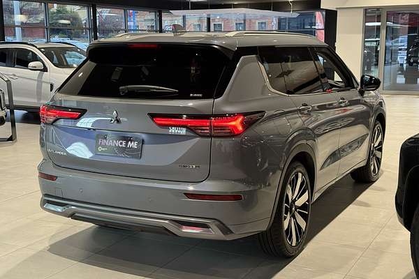 2025 Mitsubishi Outlander Exceed ZM