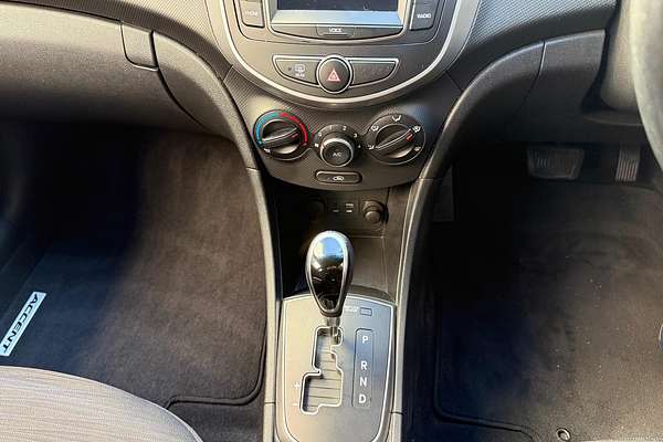 2018 Hyundai Accent Sport RB6