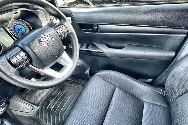 2019 Toyota Hilux SR GUN126R 4X4
