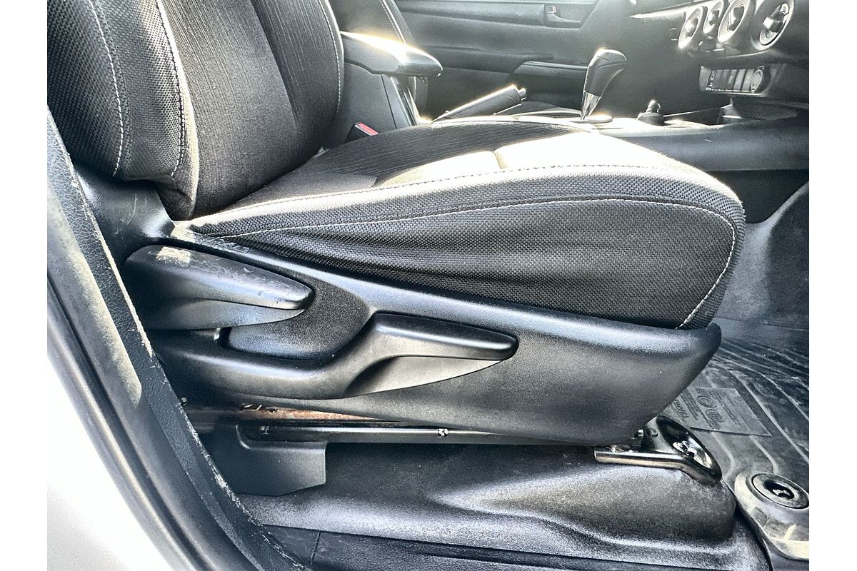 2019 Toyota Hilux SR GUN126R 4X4