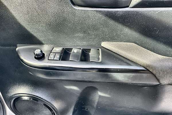 2019 Toyota Hilux SR GUN126R 4X4