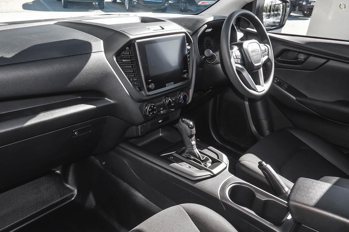 2025 Isuzu D-MAX SX High Ride Rear Wheel Drive