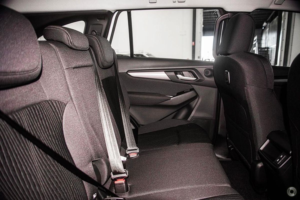 2025 Isuzu MU-X LS-M