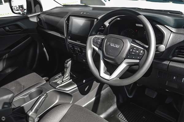 2025 Isuzu D-MAX SX High Ride Rear Wheel Drive