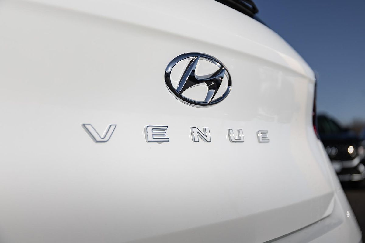 2025 Hyundai Venue Active QX.V5