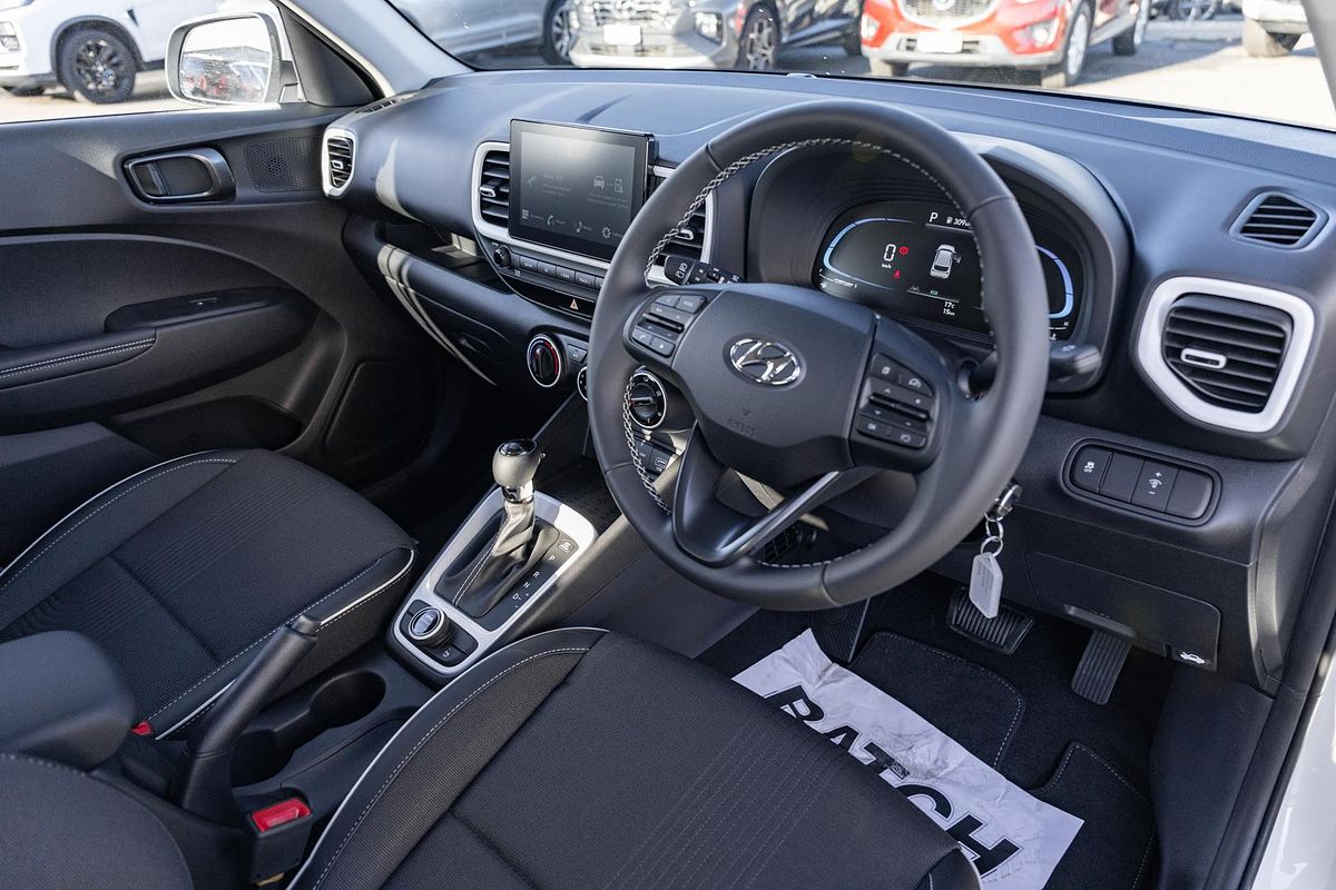 2025 Hyundai Venue Active QX.V5