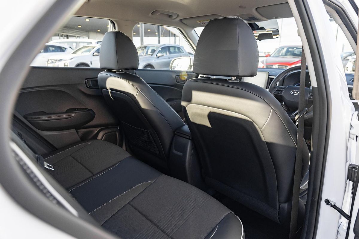 2025 Hyundai Venue Active QX.V5