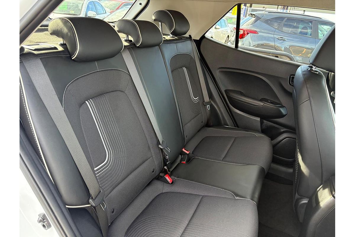 2022 Hyundai Venue Elite QX.V4
