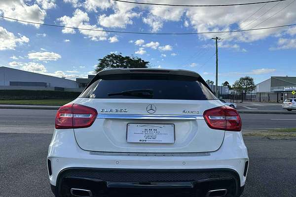 2015 Mercedes-Benz GLA-Class GLA250 X156