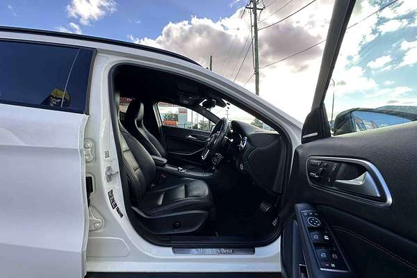 2015 Mercedes-Benz GLA-Class GLA250 X156