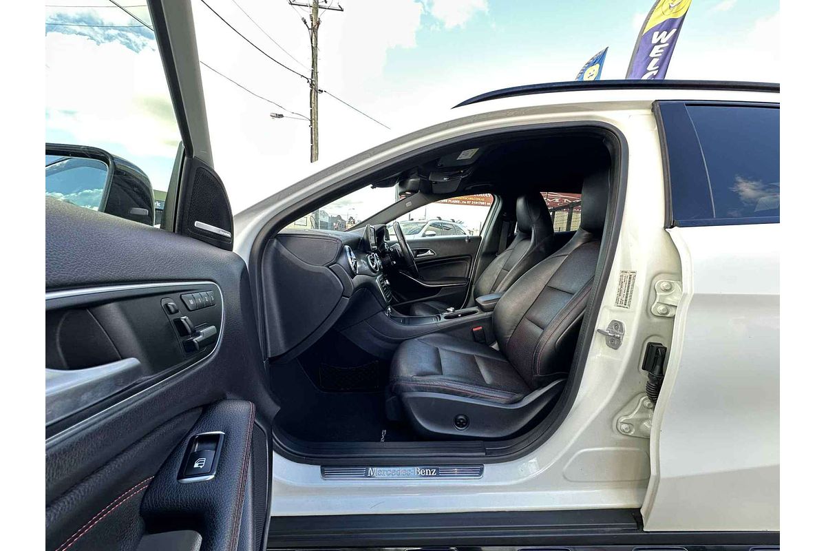 2015 Mercedes-Benz GLA-Class GLA250 X156
