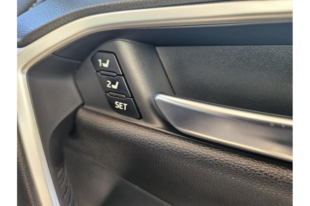 2020 Toyota RAV4 Cruiser AXAH54R