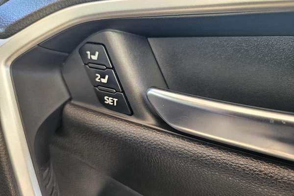 2020 Toyota RAV4 Cruiser AXAH54R