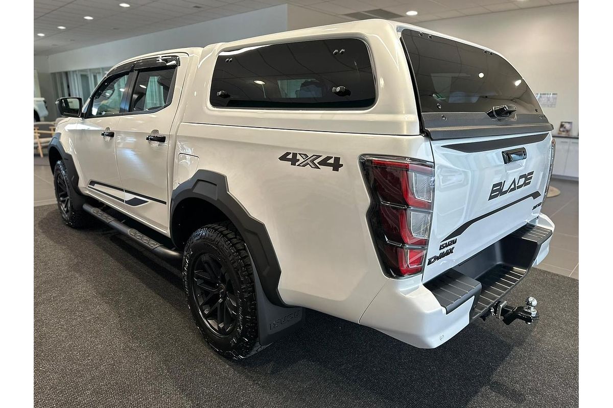 2025 Isuzu D-MAX BLADE 4X4