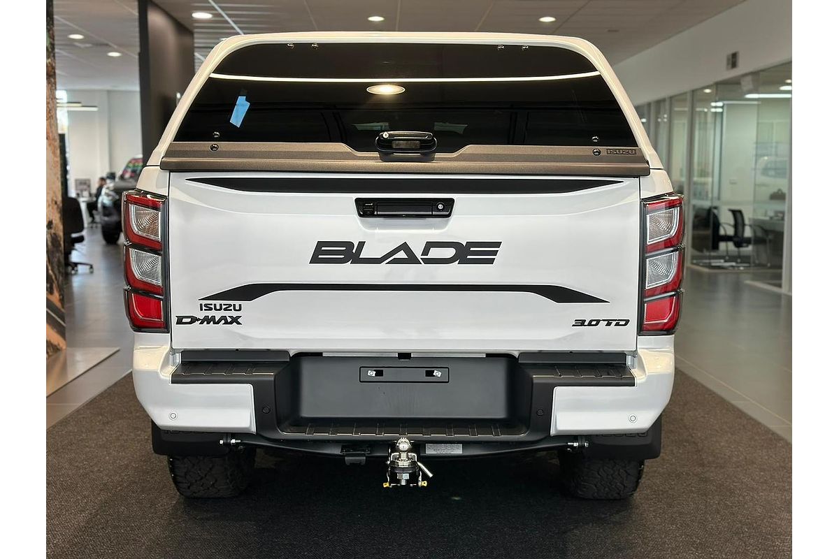 2025 Isuzu D-MAX BLADE 4X4
